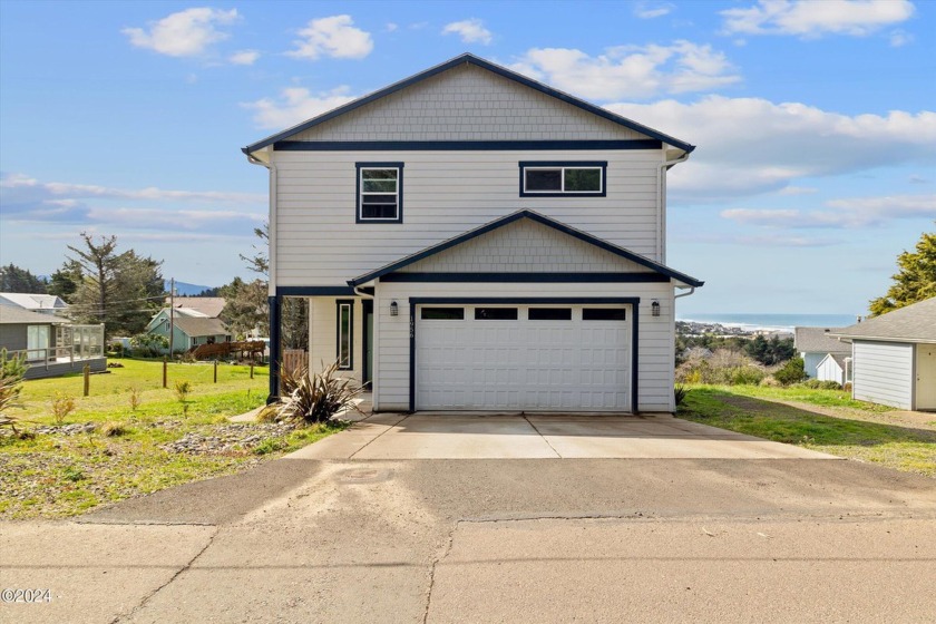 1st time on the market since it was Custom built in 2021, this 3 - Beach Home for sale in Lincoln City, Oregon on Beachhouse.com