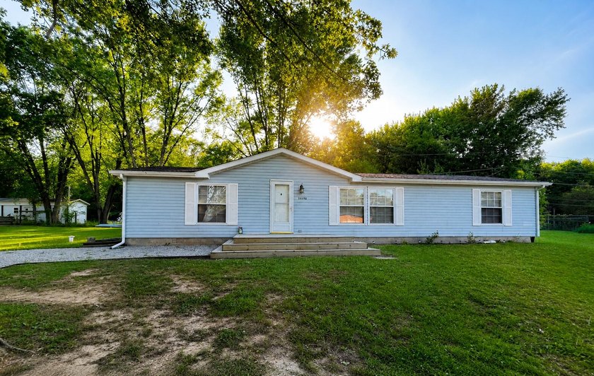 Welcome to 54598 Park Lane in Eau Claire, where you can enjoy - Beach Home for sale in Eau Claire, Michigan on Beachhouse.com