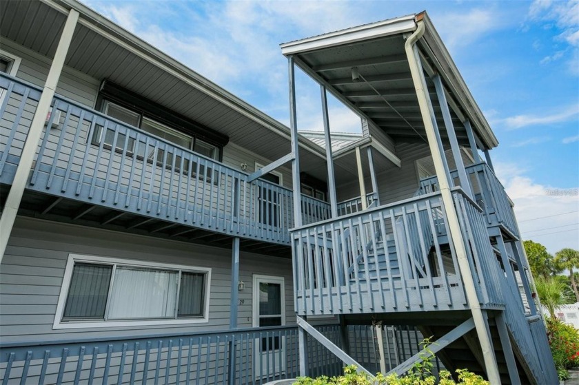 Welcome to this charming, well maintained 2-bedroom, 2-bathroom - Beach Condo for sale in Venice, Florida on Beachhouse.com