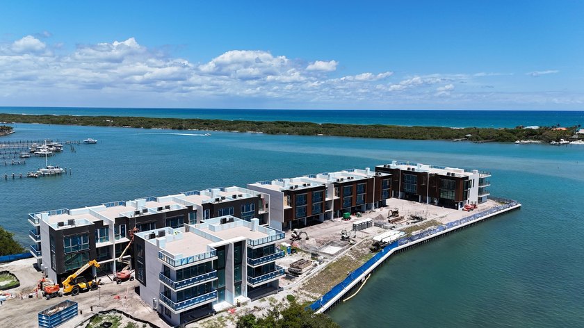 Forte Luxe, Jupiter's newest peninsula waterfront address, is a - Beach Townhome/Townhouse for sale in Jupiter, Florida on Beachhouse.com