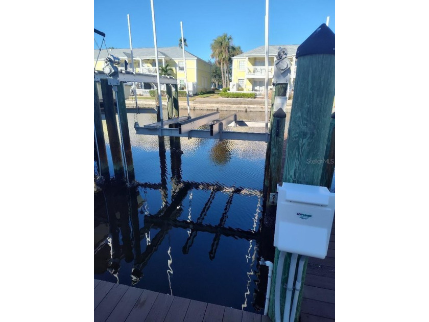 Boat Lift can accommodate 13,000 lbs and up to a 32 foot - Beach Lot for sale in St. Petersburg, Florida on Beachhouse.com