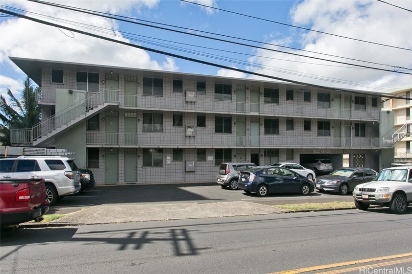 This is your opportunity to own the GROUND level 1 bed plus a - Beach Condo for sale in Honolulu, Hawaii on Beachhouse.com