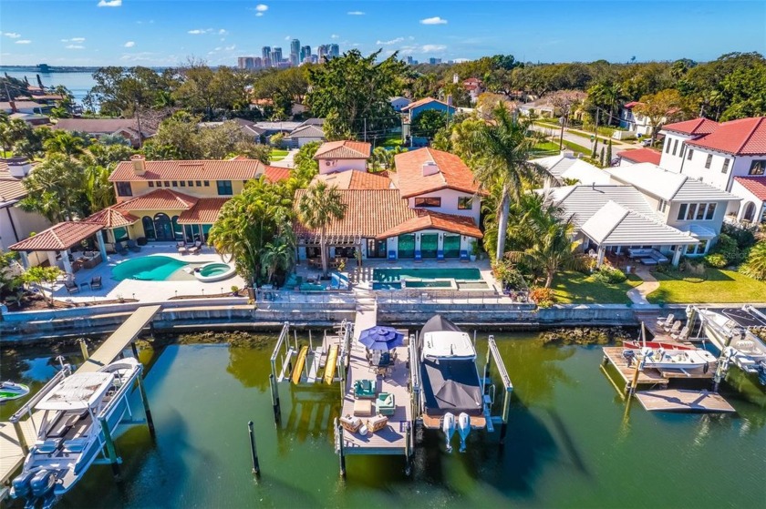 Owners love Brightwaters Blvd and are only selling because they - Beach Home for sale in St. Petersburg, Florida on Beachhouse.com