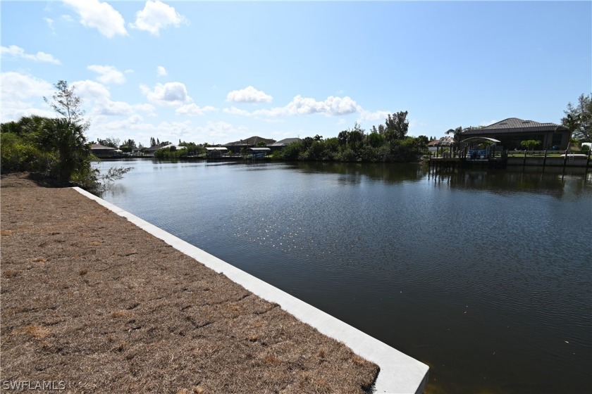 BRANDNEW SEAWALL IS IN, READY TO BUILD ON!!! This beautiful - Beach Lot for sale in Cape Coral, Florida on Beachhouse.com