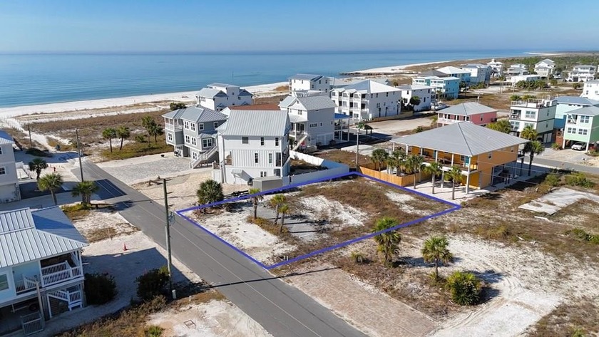 GULF VIEW HOME-SITE IN MEXICO BEACH W/UTILITIES! Bring your - Beach Lot for sale in Mexico Beach, Florida on Beachhouse.com