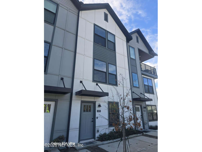 Welcome to the new Johnson Commons Townhome Community. This - Beach Condo for sale in Jacksonville, Florida on Beachhouse.com