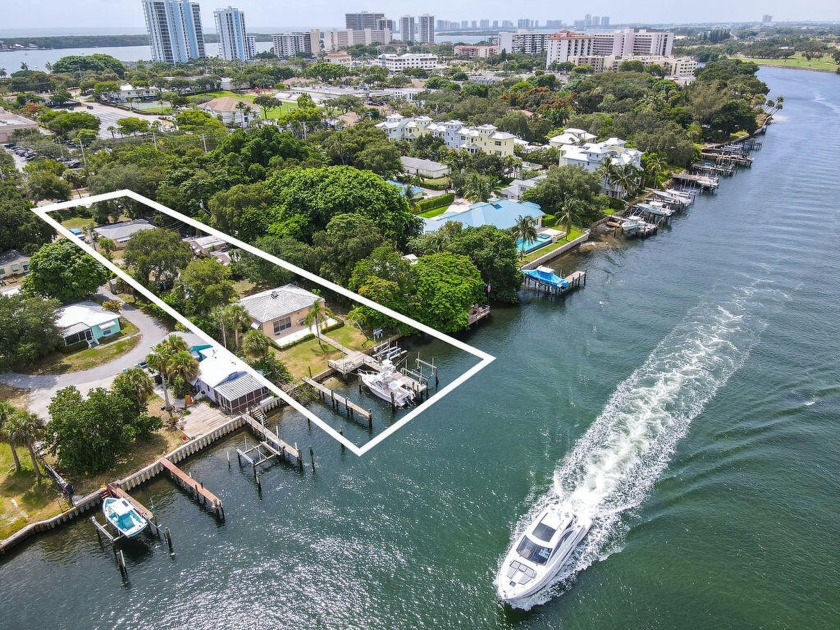Direct intracoastal, zoned multi-family, medium density with 7 - Beach Commercial for sale in North Palm Beach, Florida on Beachhouse.com