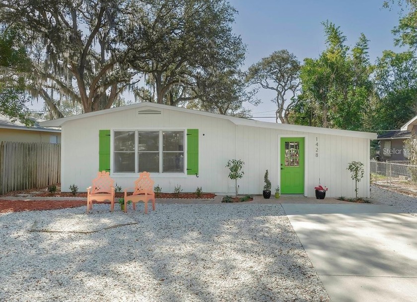 Fully updated and tastefully remodeled Palm Harbor home located - Beach Home for sale in Palm Harbor, Florida on Beachhouse.com