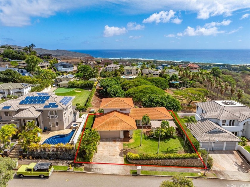 Nestled in the sought after Na Pali Haweo neighborhood, this - Beach Home for sale in Honolulu, Hawaii on Beachhouse.com