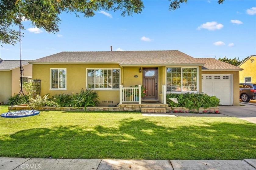 Discover your dream home nestled on a charming tree-lined street - Beach Home for sale in Long Beach, California on Beachhouse.com