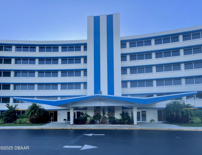 This 2 BR / 2 BA Riverfront Complex is less than one half mile - Beach Condo for sale in Daytona Beach, Florida on Beachhouse.com