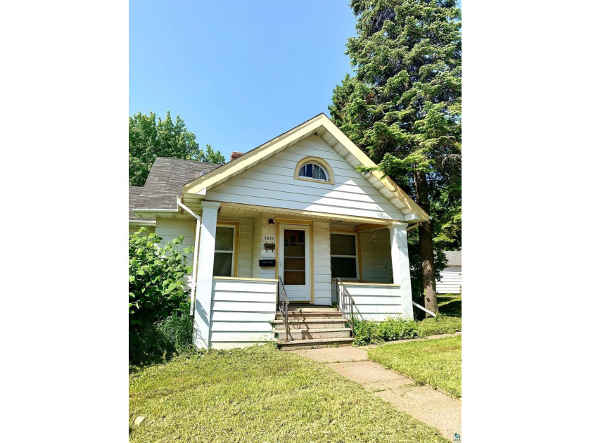 Currently rented until 5-31-2027. This property is currently - Beach Home for sale in Duluth, Minnesota on Beachhouse.com
