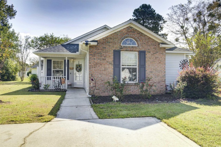 Charming 2 bedroom, 2 bath home located in Colonial Charters - - Beach Home for sale in Longs, South Carolina on Beachhouse.com