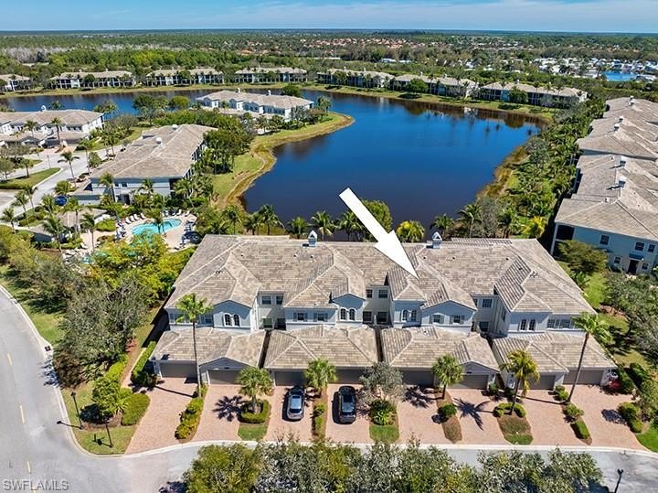 Experience the epitome of elegance and sophistication in this - Beach Condo for sale in Naples, Florida on Beachhouse.com
