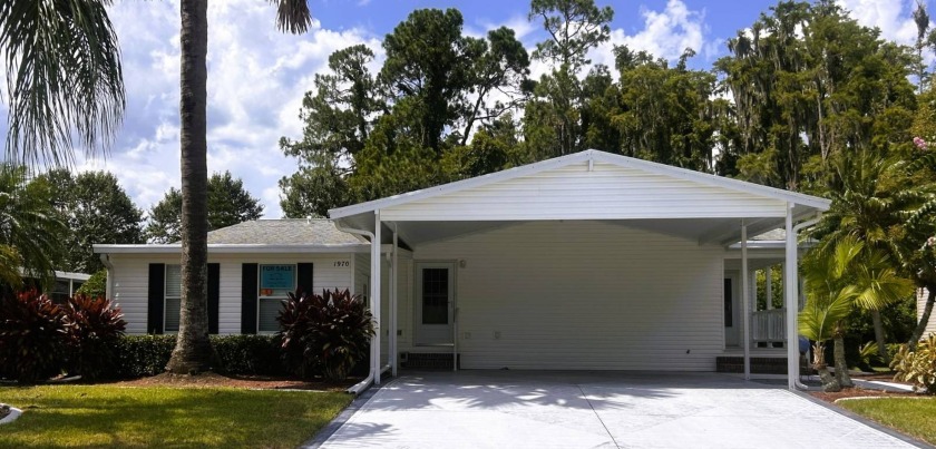 MOTIVATED SELLER!!   Welcome to the stunning 1970 Big Crane Loop - Beach Home for sale in Port Orange, Florida on Beachhouse.com