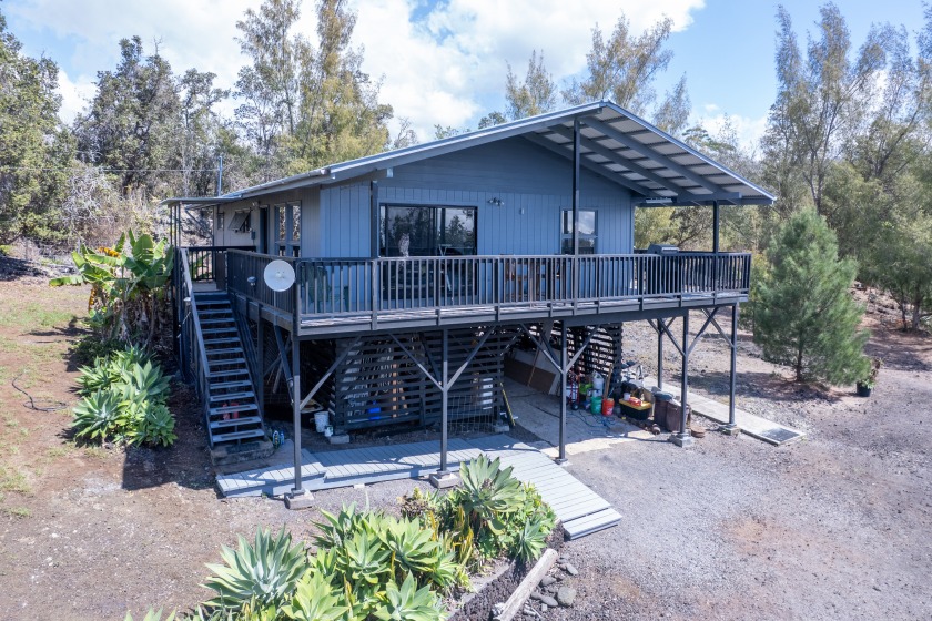 Remodeled 3 bedroom, 2 bath with ocean views on one acre on a - Beach Home for sale in Ocean View, Hawaii on Beachhouse.com
