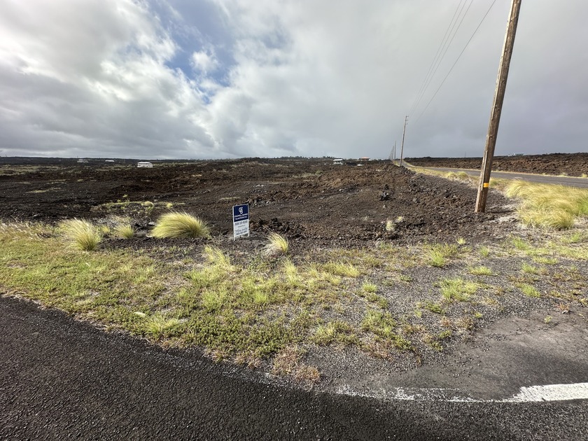 Discover the perfect canvas to build your dream oasis on this - Beach Acreage for sale in Ocean View, Hawaii on Beachhouse.com