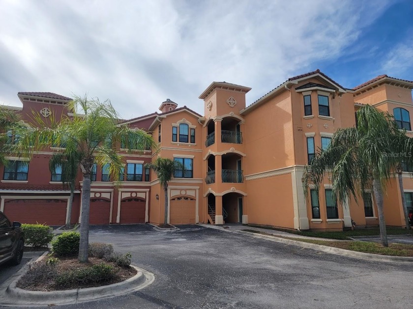 Welcome home to this luxurious one bedroom one bath with - Beach Condo for sale in Clearwater, Florida on Beachhouse.com