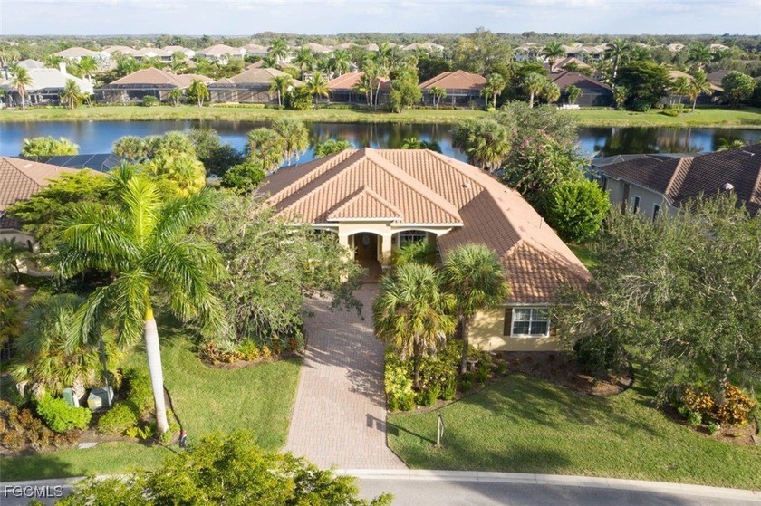 Location, amenities, and price combine to create exceptional - Beach Home for sale in Fort Myers, Florida on Beachhouse.com