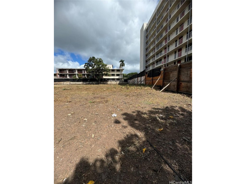 This rare development opportunity at 1632, 1638, and 1644 Young - Beach Lot for sale in Honolulu, Hawaii on Beachhouse.com