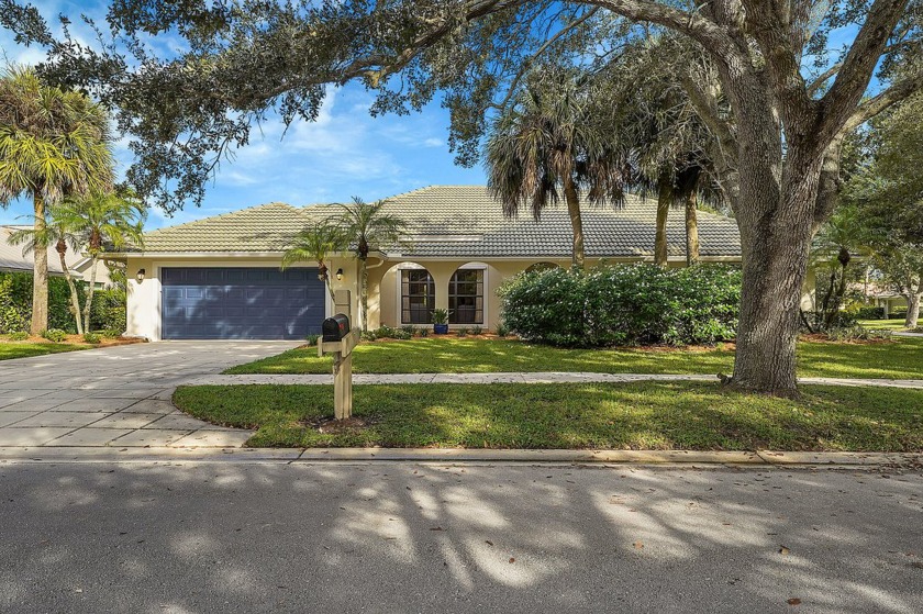 The Shores of Jupiter offers this beautifully updated CBS ranch - Beach Home for sale in Jupiter, Florida on Beachhouse.com