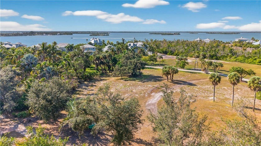 Located atop one of the tallest ridges in Lee County-possibly - Beach Lot for sale in Useppa Island, Florida on Beachhouse.com