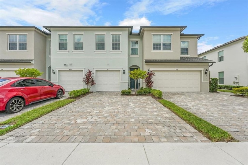 *SELLERS ARE OFFERING $5,000 TOWARDS CLOSING COSTS BEFORE - Beach Townhome/Townhouse for sale in West Palm Beach, Florida on Beachhouse.com