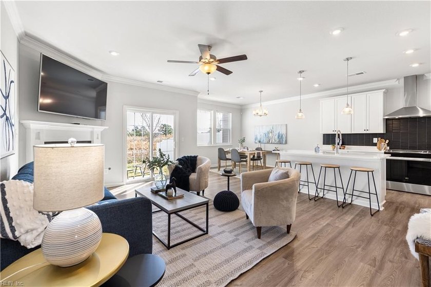 This home is still like NEW and move-in ready! Located in young - Beach Townhome/Townhouse for sale in Chesapeake, Virginia on Beachhouse.com