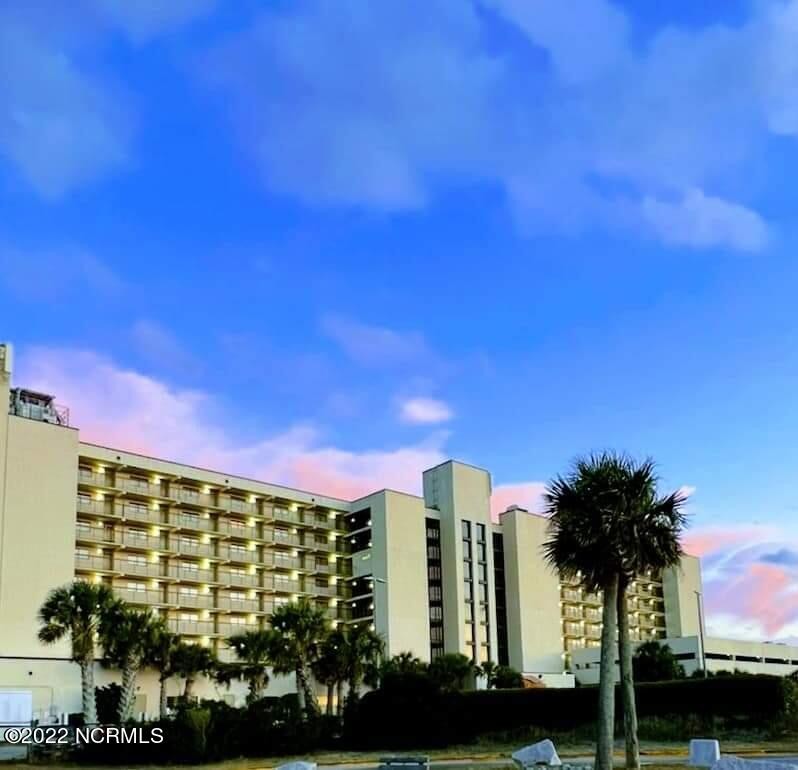 This beautiful oceanfront condo is quiet, charming and relaxing - Beach Condo for sale in Wrightsville Beach, North Carolina on Beachhouse.com