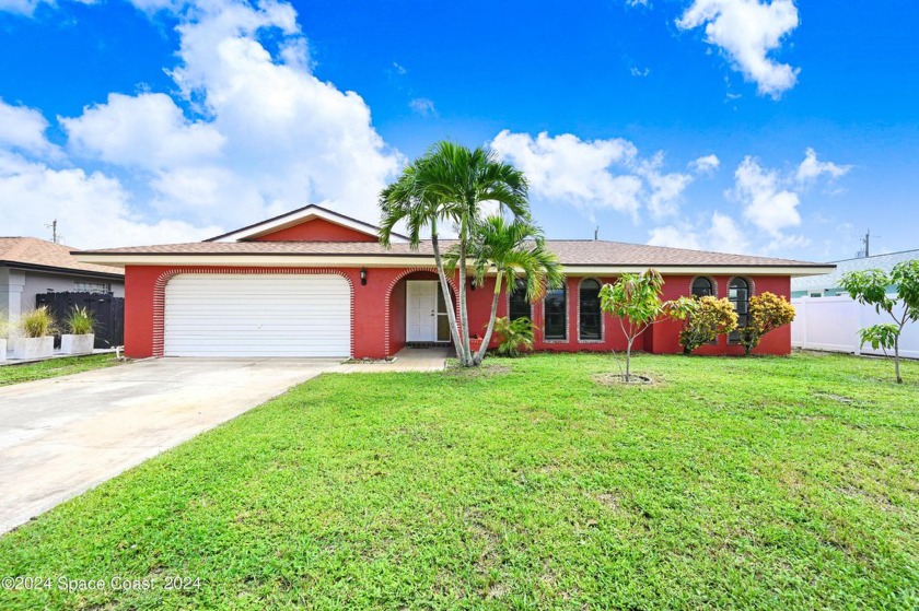 LOCATION~LOCATION~LOCATION!! This is it! SATELLITE BEACH 4 - Beach Home for sale in Satellite Beach, Florida on Beachhouse.com