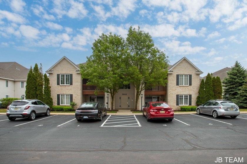 Stunning upper-level Crystal Waters condo offering luxury - Beach Condo for sale in Holland, Michigan on Beachhouse.com