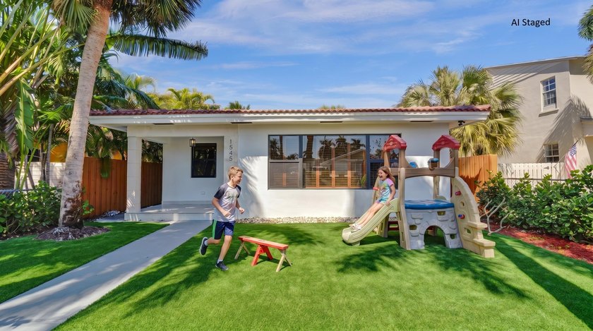 The best of Southeast Florida living. Beautifully renovated - Beach Home for sale in Hollywood, Florida on Beachhouse.com