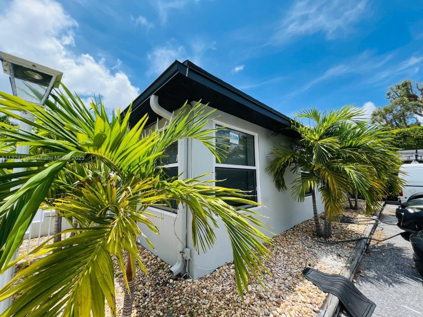 GREAT INVESTMENT OPPORTUNITY 100% RENOVATED BUILDING. 8-UNIT - Beach Home for sale in West  Palm  Beach, Florida on Beachhouse.com