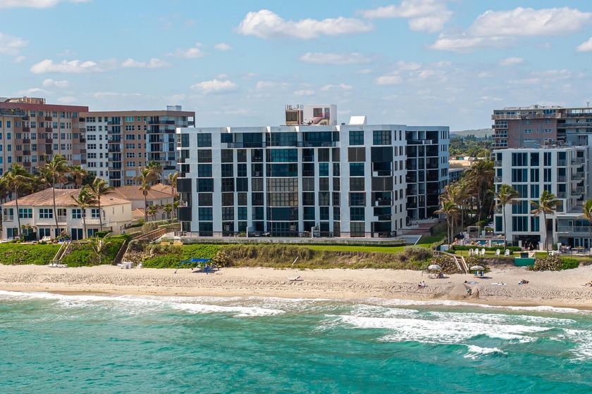 Beautiful and updated condo located on the famous Hillsboro Mile - Beach Condo for sale in Hillsboro Beach, Florida on Beachhouse.com