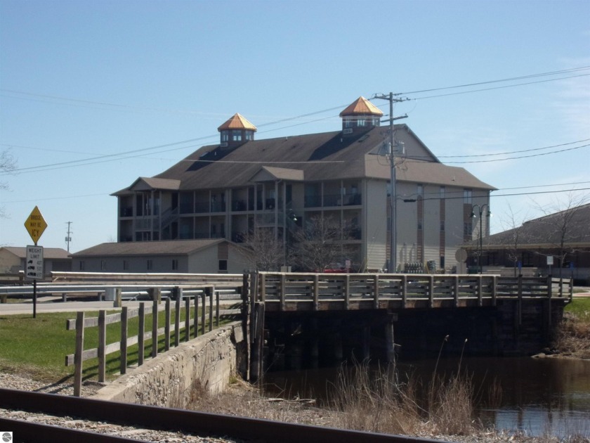 This beautiful 2-bedroom condo is a must see!! You have a - Beach Condo for sale in Tawas City, Michigan on Beachhouse.com