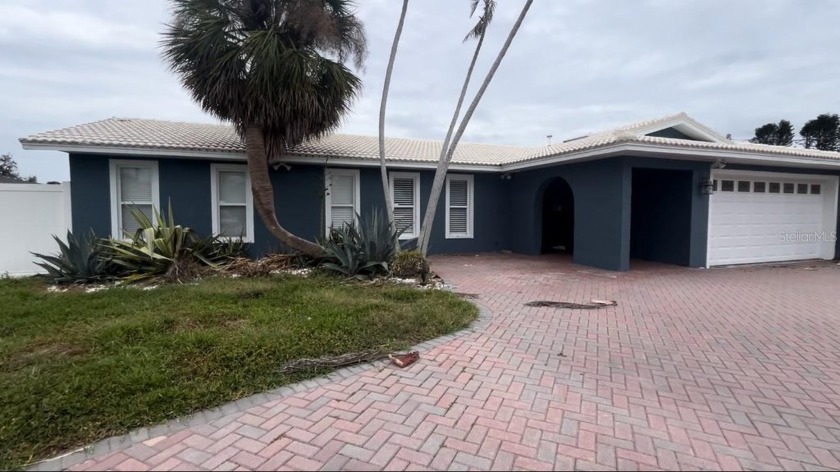 All photos are post hurricanes. Minor flooding in Helene (less - Beach Home for sale in St. Petersburg, Florida on Beachhouse.com