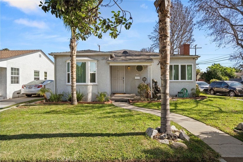 You've got to see this beautiful home. If you need any - Beach Home for sale in Long Beach, California on Beachhouse.com