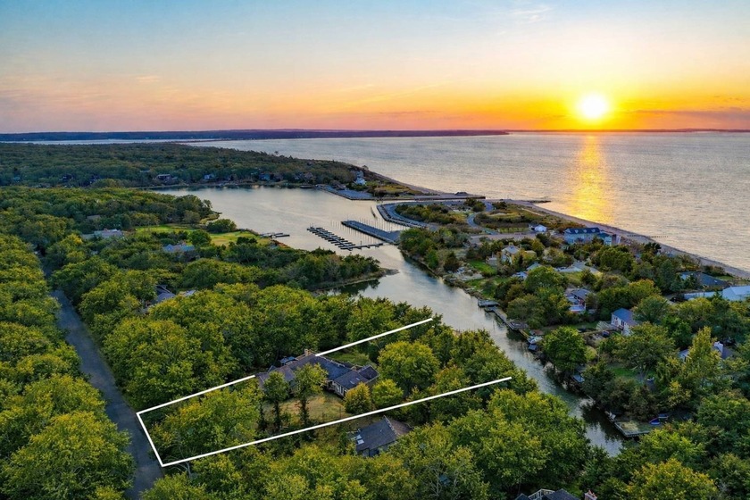 Newest offering by Eminate Development | An increasingly rare - Beach Home for sale in East Hampton, New York on Beachhouse.com