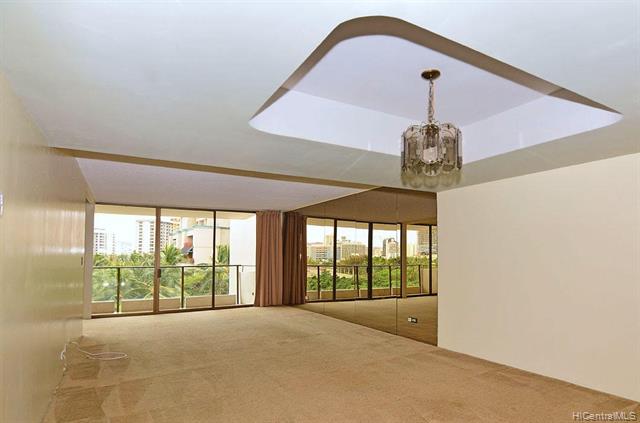 Large unit with lanai. 2 bedroom, 2 bath 1 assigned covered - Beach Condo for sale in Honolulu, Hawaii on Beachhouse.com