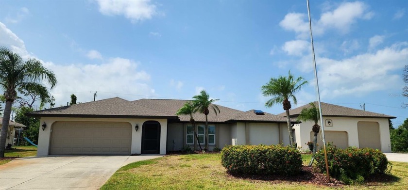 Enjoy the Florida Lifestyle in this Beautiful Move-in Ready Pool - Beach Home for sale in Englewood, Florida on Beachhouse.com