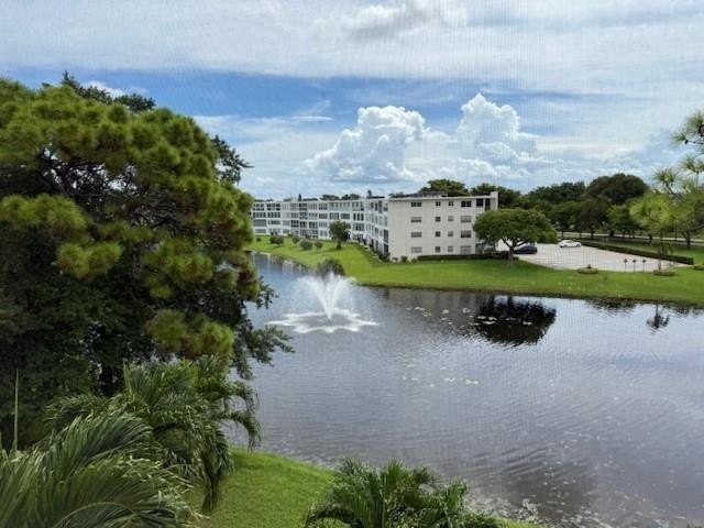 RARE 1 BEDROOM/2 FULL BATHROOM FLOOR PLAN IN DESIRABLE GRANTHAM - Beach Condo for sale in Deerfield Beach, Florida on Beachhouse.com