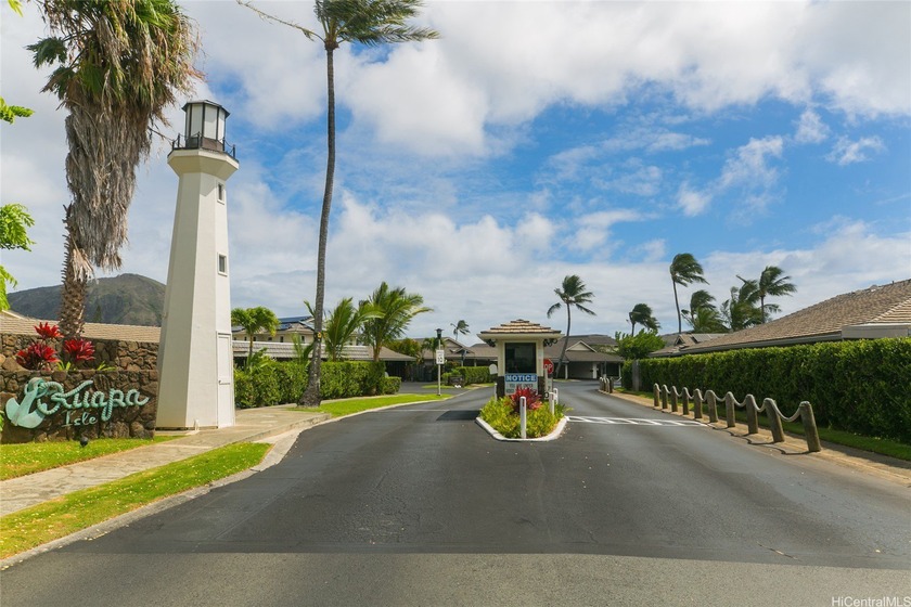 PRESTIGIOUS & rarely available Kuapa Isle! This inviting 4 - Beach Condo for sale in Honolulu, Hawaii on Beachhouse.com