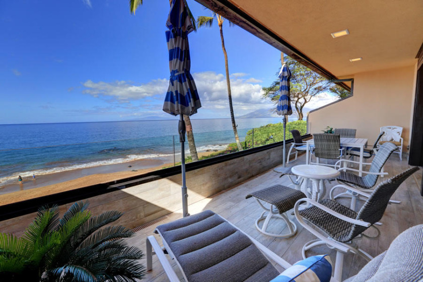 Fantastic Location - Beautiful Beach Front Condo -Makena Surf # B - Beach Vacation Rentals in Makena, Hawaii on Beachhouse.com