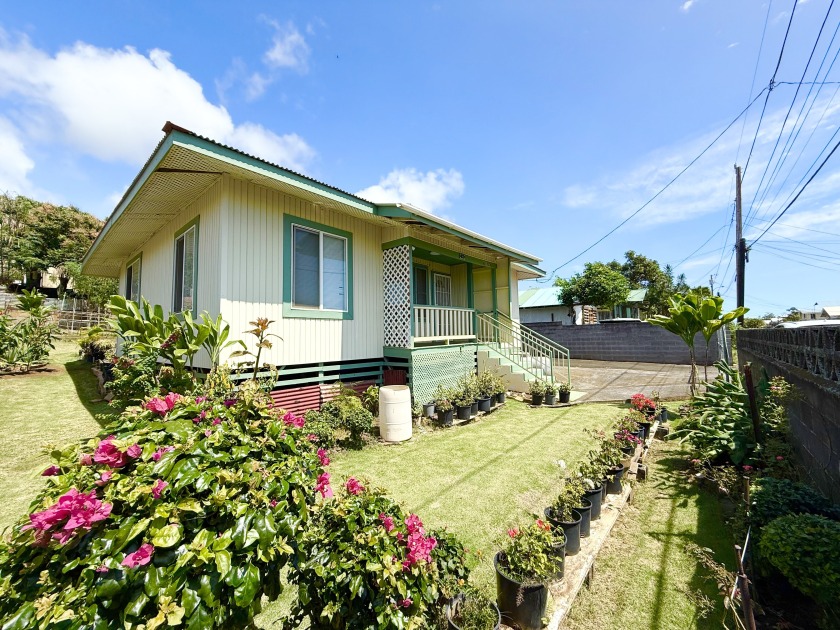 Charming, Well-Maintained Home in the Heart of Na'alehu Town - Beach Home for sale in Naalehu, Hawaii on Beachhouse.com