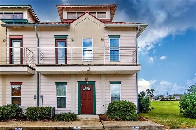 HERE FISHY FISHY...Welcome to Tropical Harbor Townhouses. You - Beach Condo for sale in Houma, Louisiana on Beachhouse.com