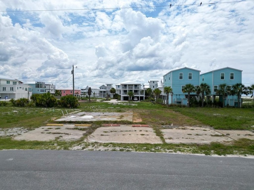 Developer Investment Opportunity: Prime townhome lots in Mexico - Beach Lot for sale in Mexico Beach, Florida on Beachhouse.com