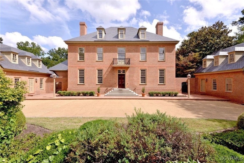 Welcome to the Hennage House, a stunning Georgian-style mansion - Beach Home for sale in Williamsburg, Virginia on Beachhouse.com