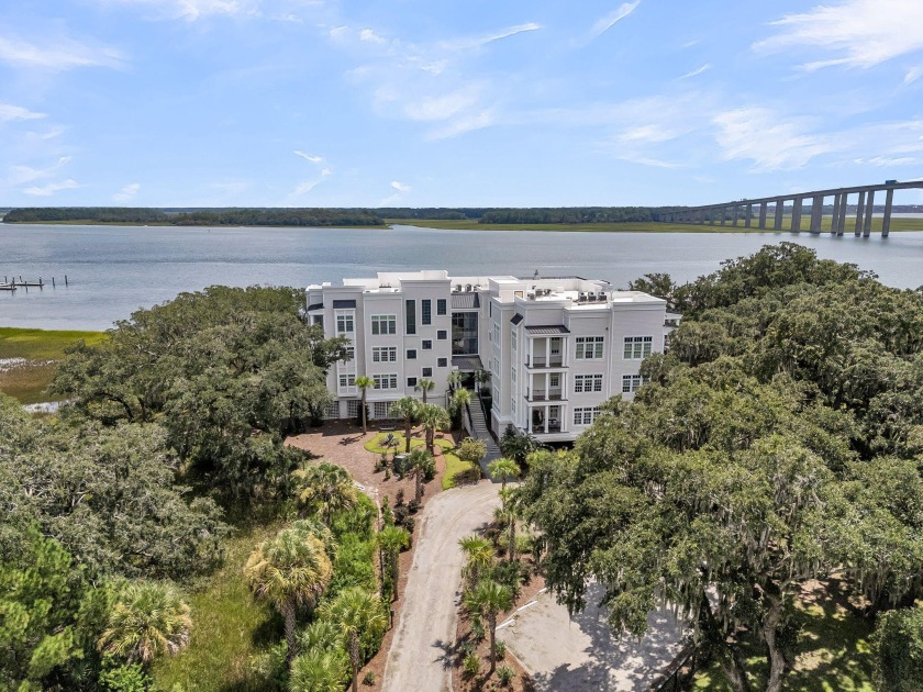 Penthouse Luxury on the Wando RiverOffering a rare combination - Beach Condo for sale in Charleston, South Carolina on Beachhouse.com