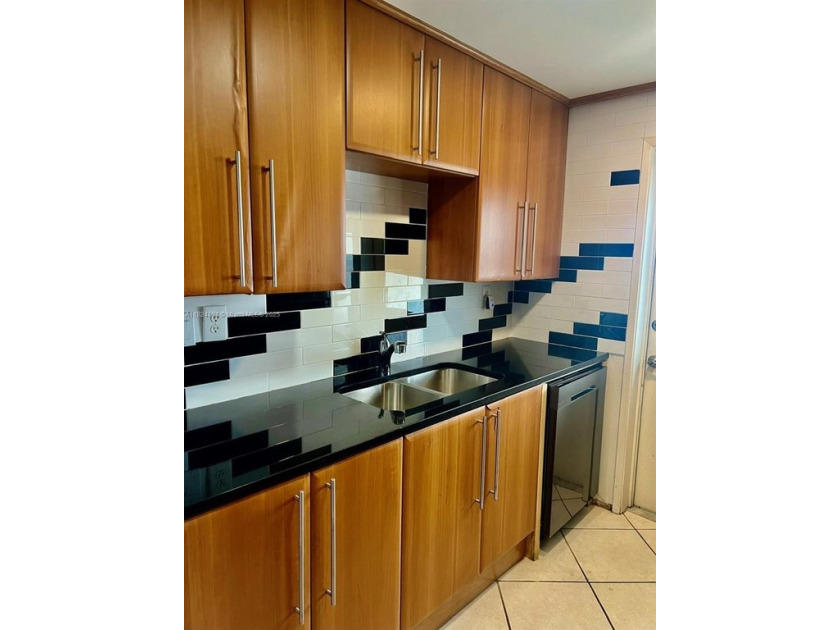 RARE FIND! THIS WONDERFUL 2 BEDROOM, 2 BATH WATERFRONT CONDO - Beach Condo for sale in Pompano Beach, Florida on Beachhouse.com