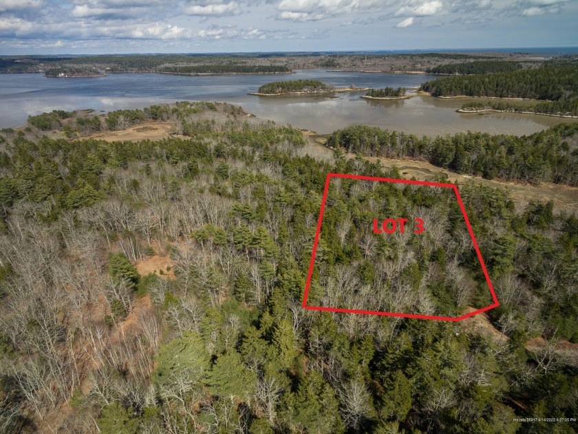 This stunning 1.67 acre lot is nestled in the pristine woods in - Beach Lot for sale in Phippsburg, Maine on Beachhouse.com